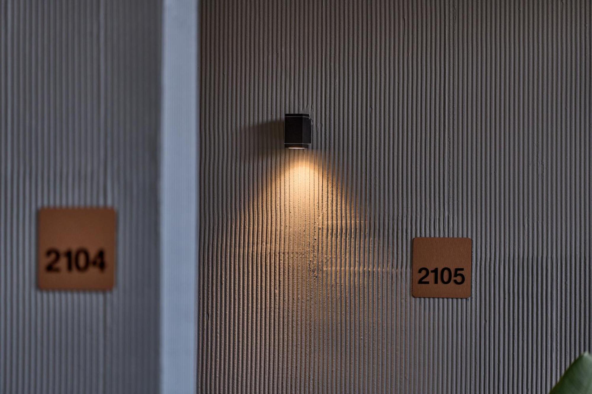 Red Door Samsen Hotel, Bangkok Exterior foto