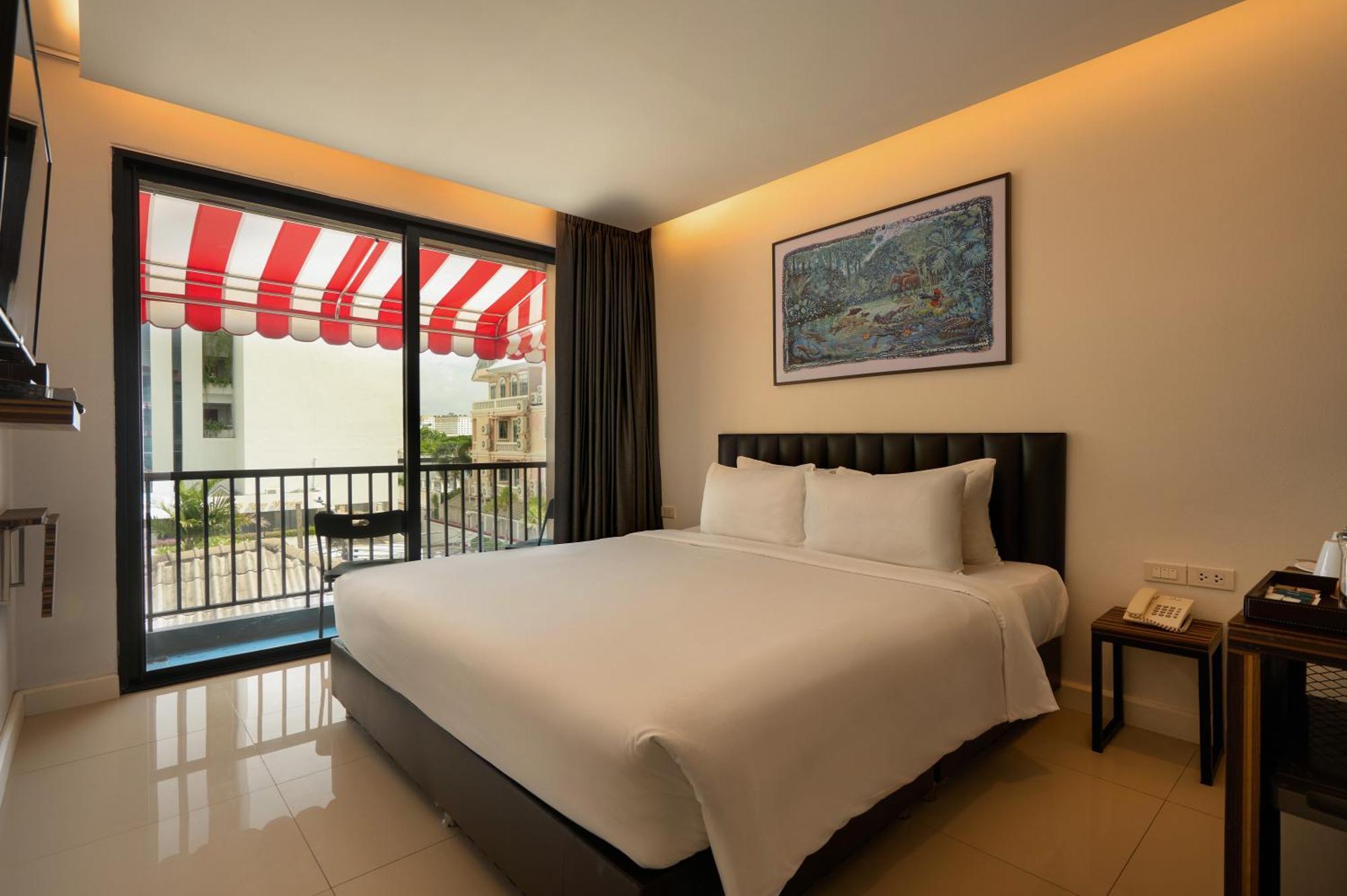 Red Door Samsen Hotel, Bangkok Exterior foto